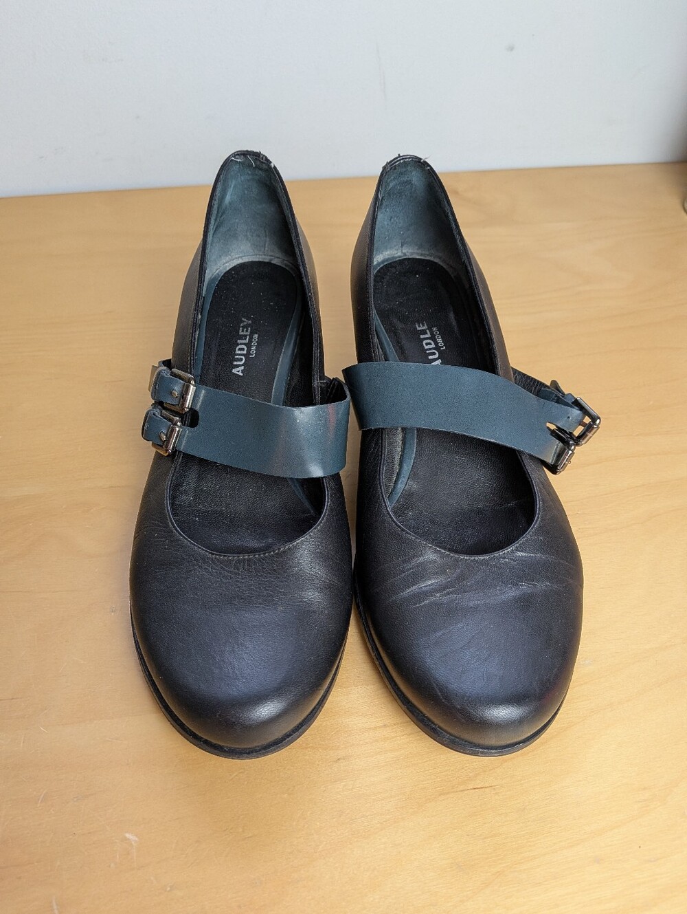 AUDLEY LONDON Heel Women Shoes Black Leather Blue Strap Size 37 = 7 US - Picture 2 of 12
